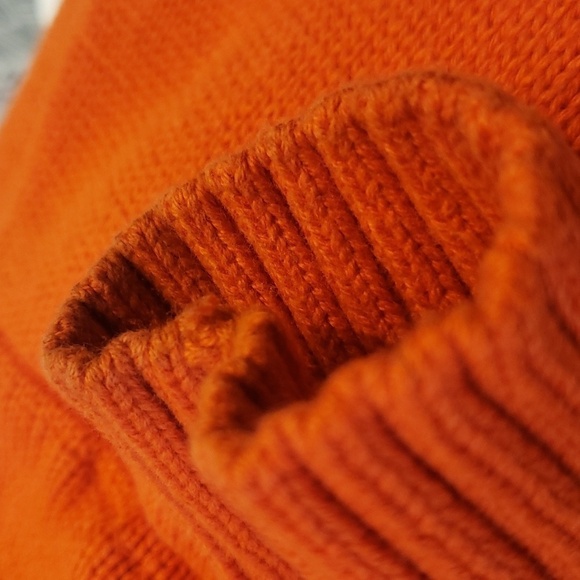 Ralph Lauren Women's Knit Sweater Pullover Gold clasp Women Small - Picture 13 of 13